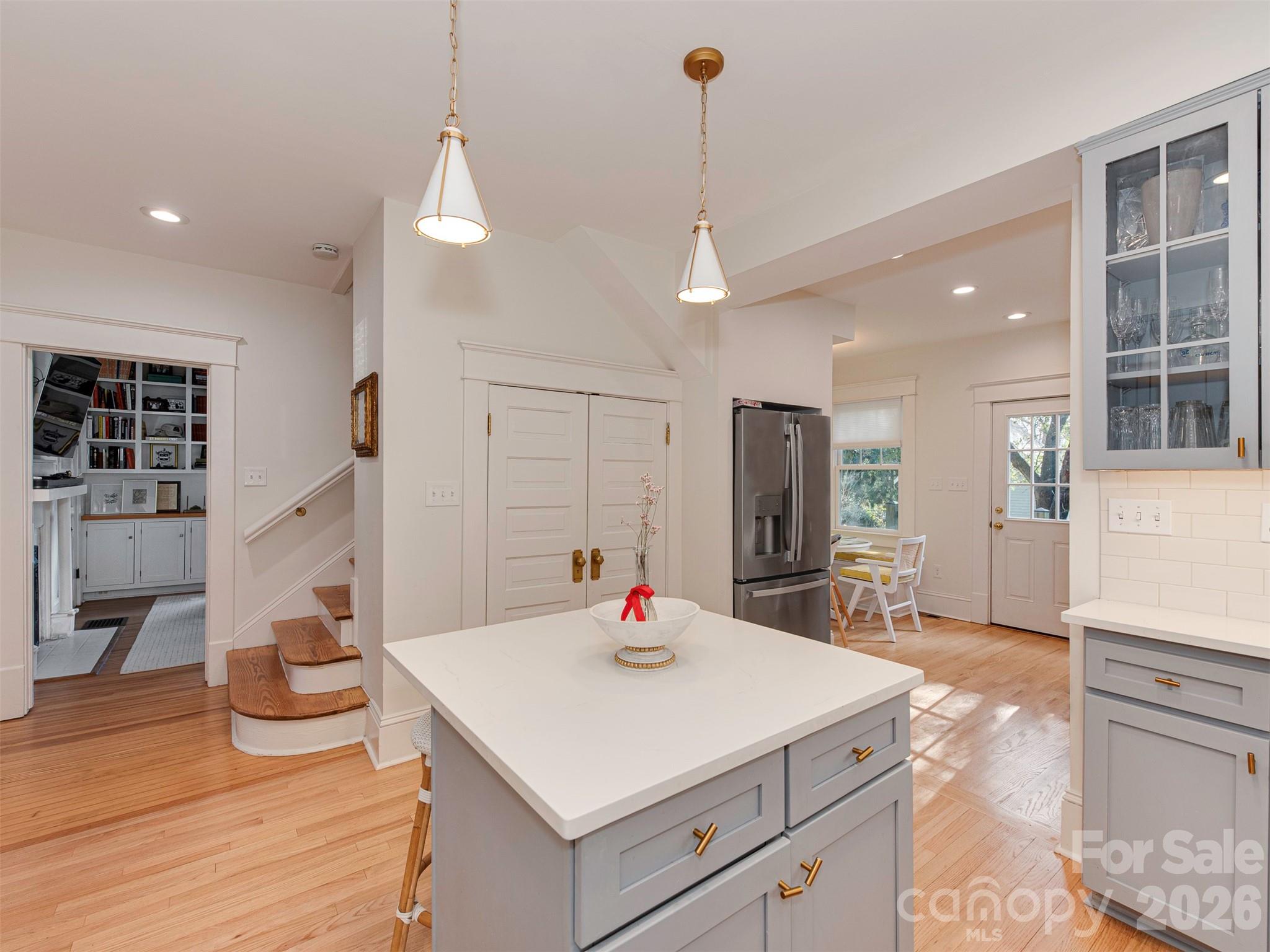 Elizabeth - Residential