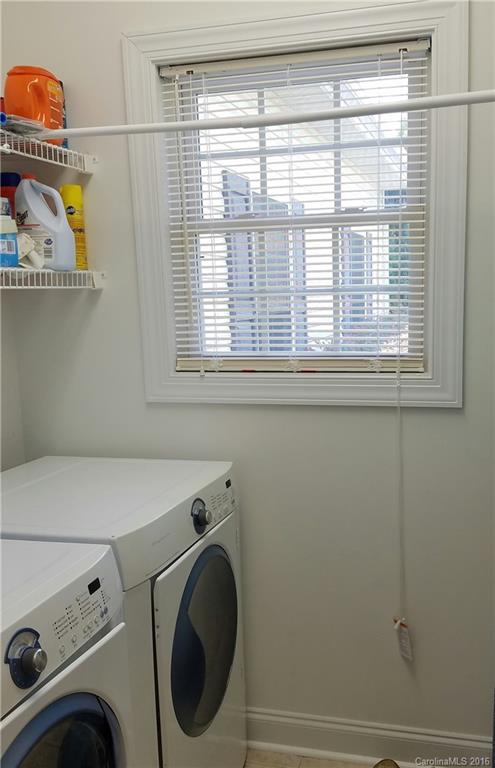 Stoneridge Lakes - Residential