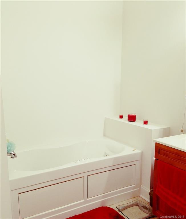 Stoneridge Lakes - Residential