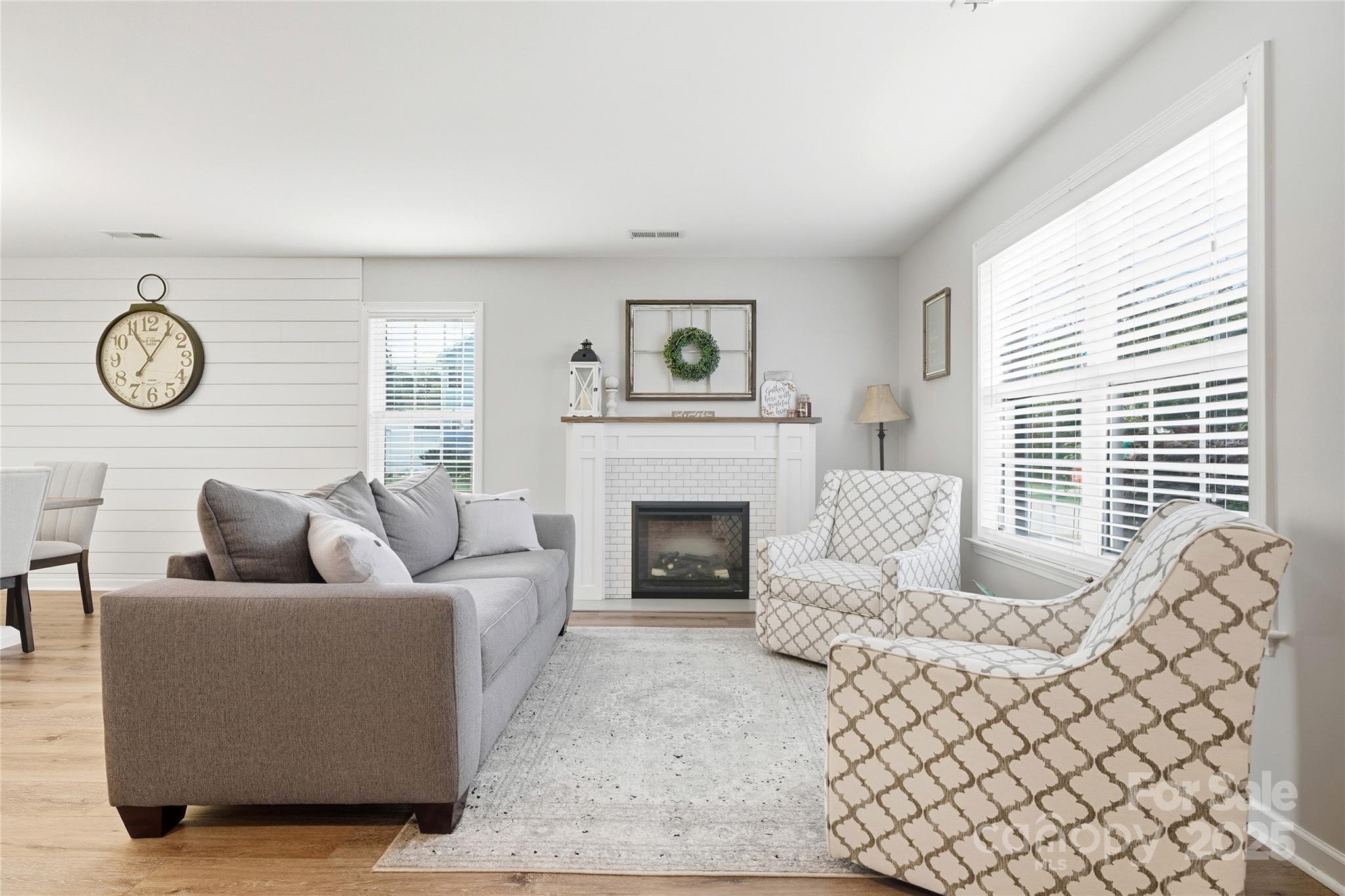 305 High Knoll Drive