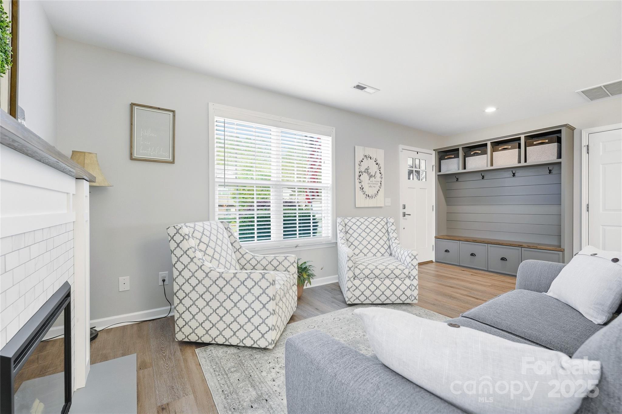 305 High Knoll Drive