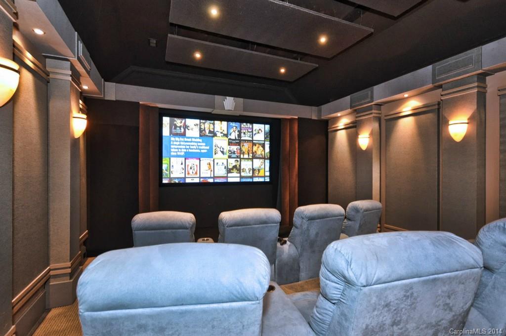 The Peninsula - Residential