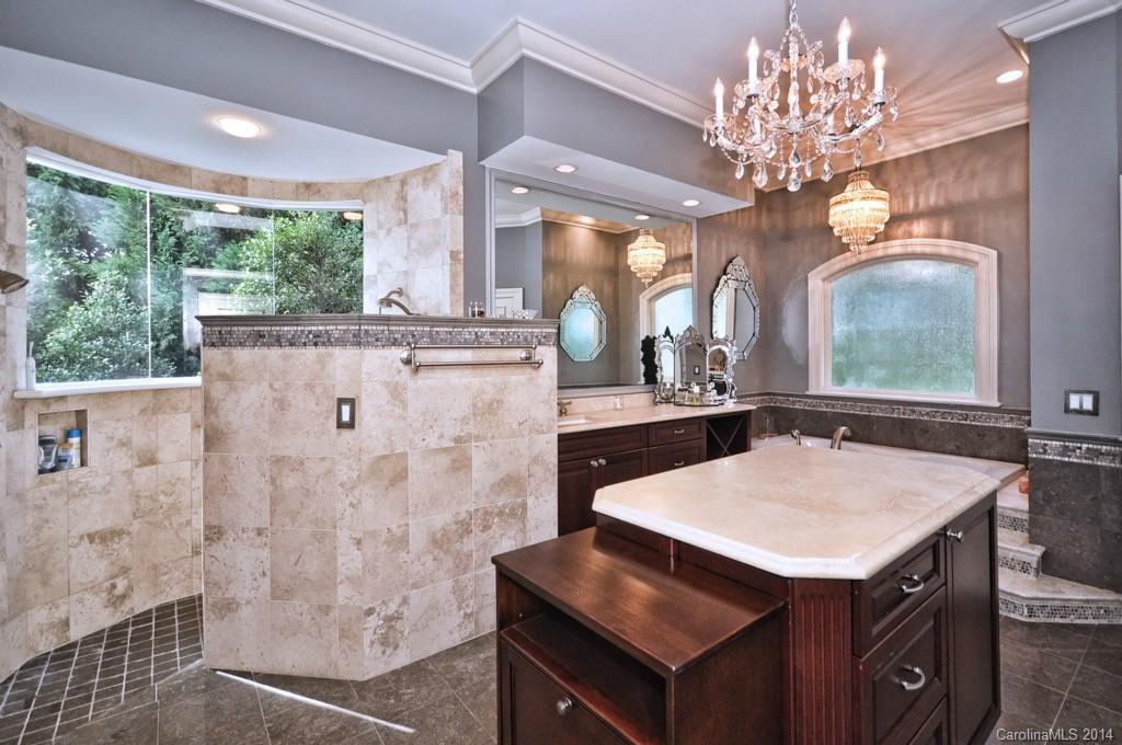 The Peninsula - Residential