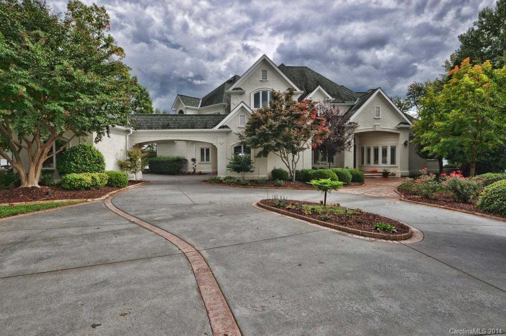 The Peninsula - Residential