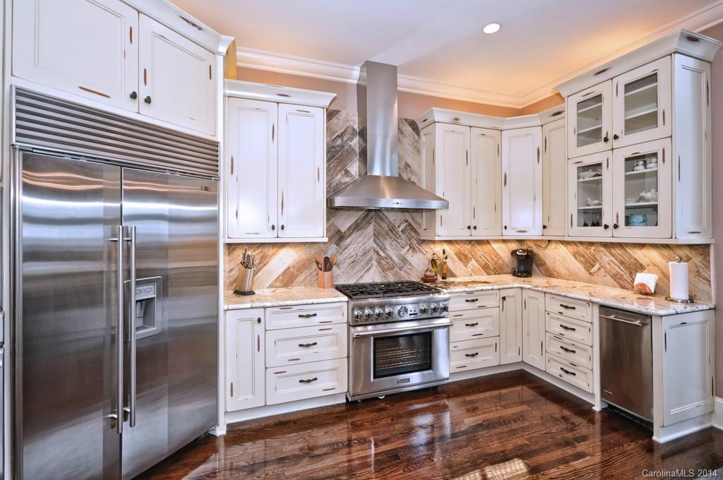 The Peninsula - Residential