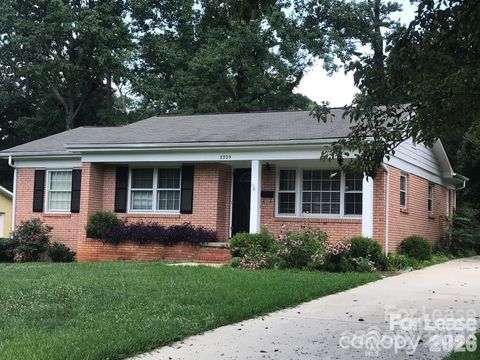 Photo of 2309 Lanier Avenue, Charlotte, NC 28205 (MLS # 4368500)