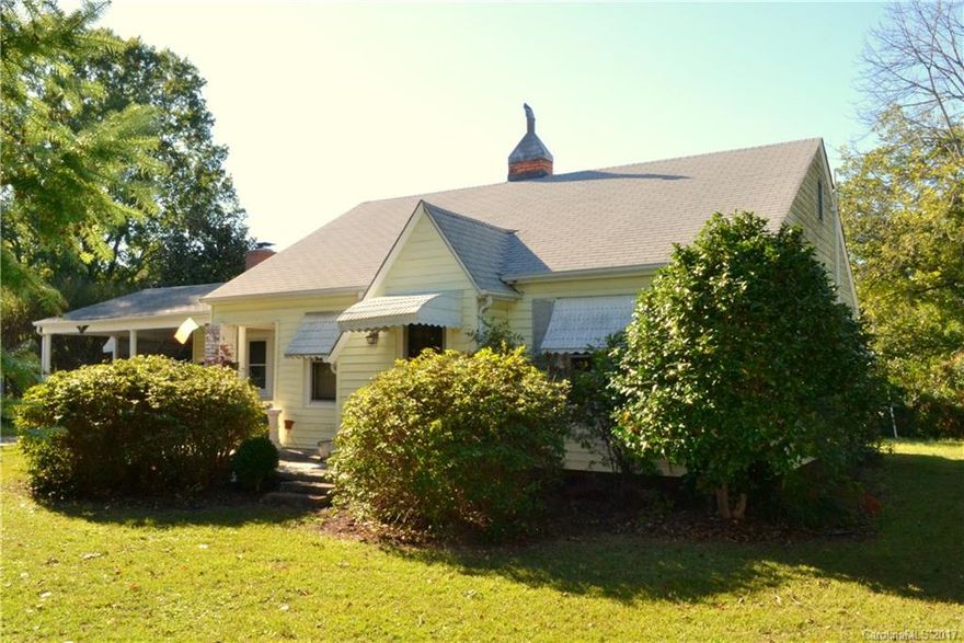 Great opportunity! Great lot, homes sits back off road, large front porch, fig trees and other fruit trees. Spacious living room and a den. 1700 sq feet at only $114,900.