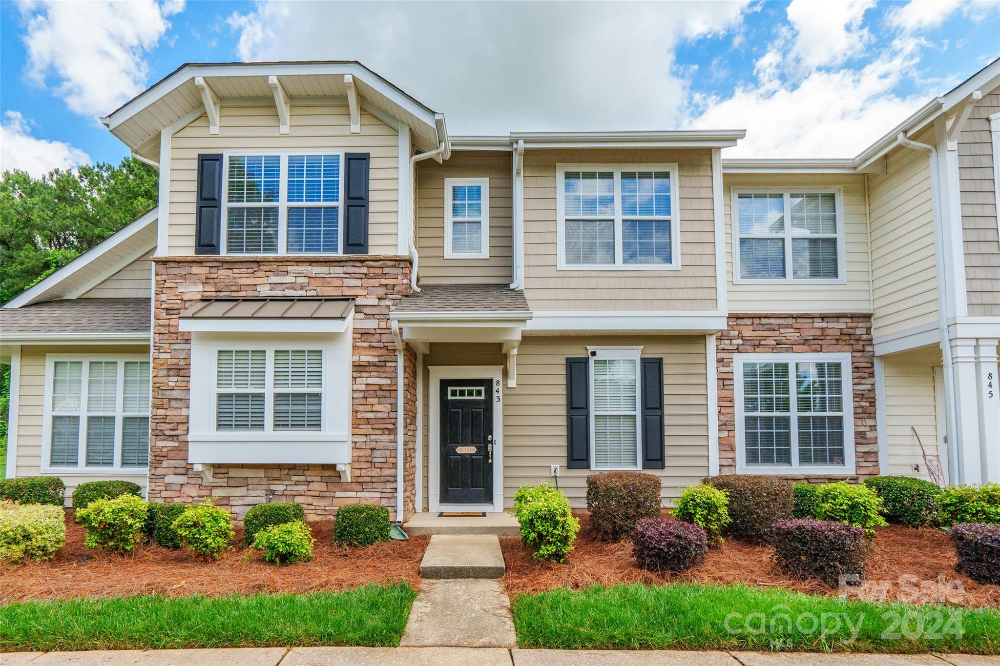 Ridge Pointe - Residential