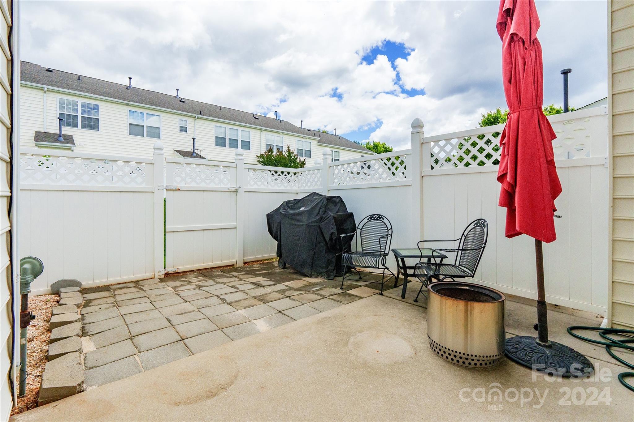 Ridge Pointe - Residential