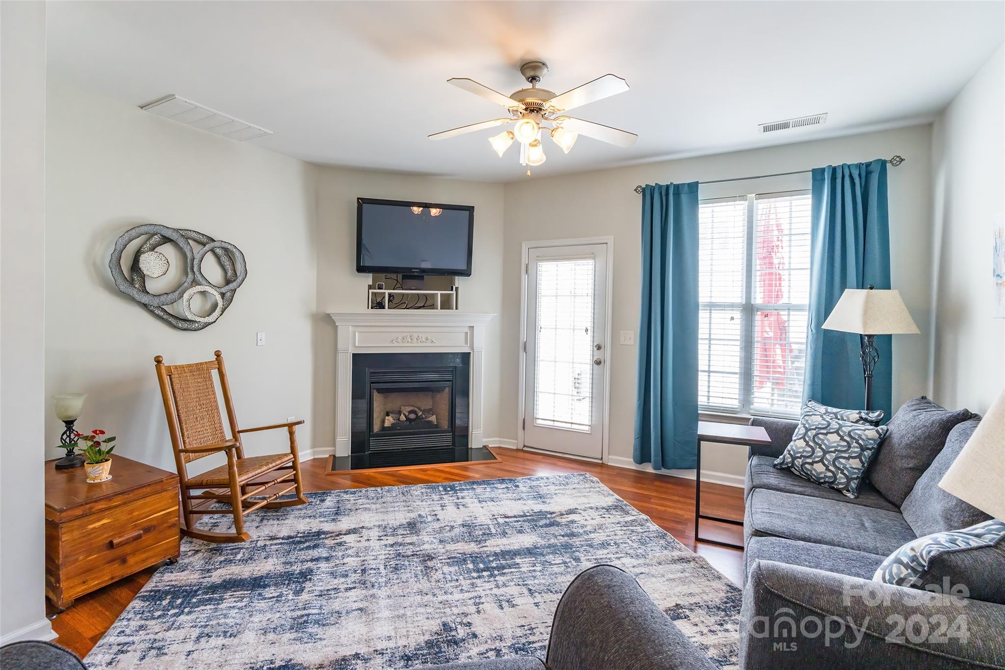 Ridge Pointe - Residential