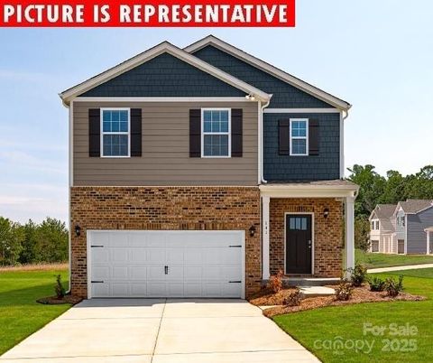 13121 Bristlehead Way Charlotte NC 28215