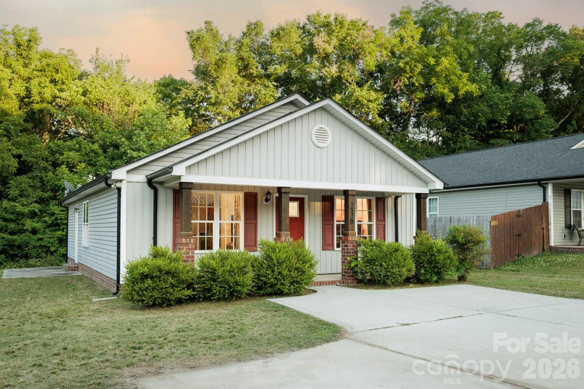 236 Cabarrus Avenue E