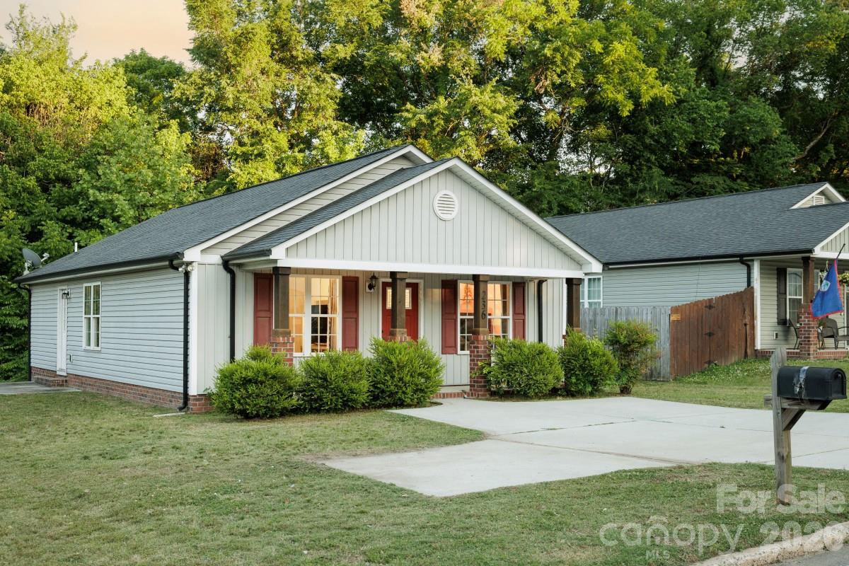 236 Cabarrus Avenue E