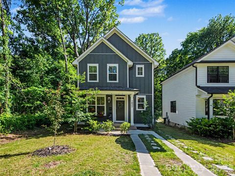 Photo of 1832 Purser Drive, Charlotte, NC 28215 (MLS # 4380875)