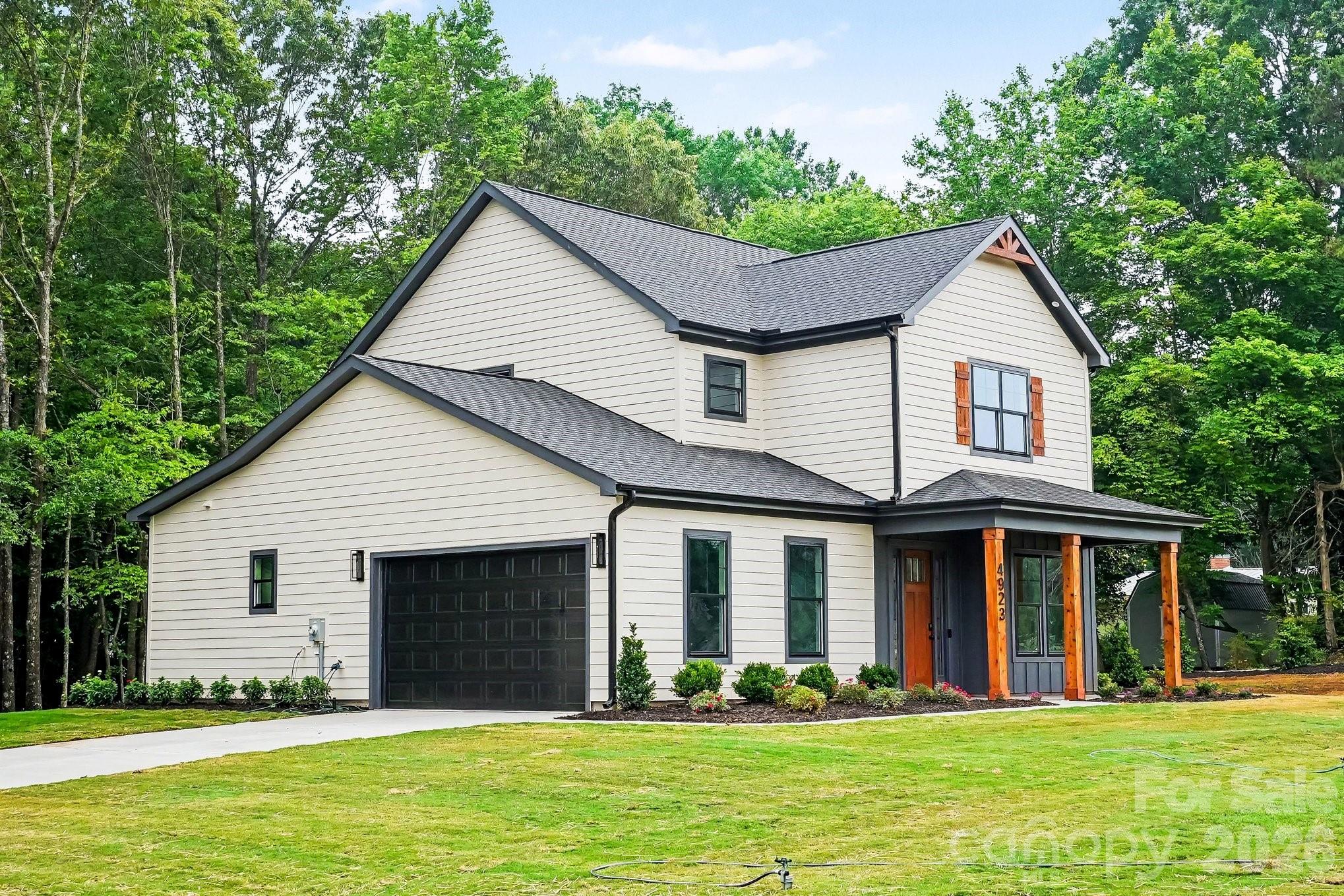 4923 Lancaster Highway