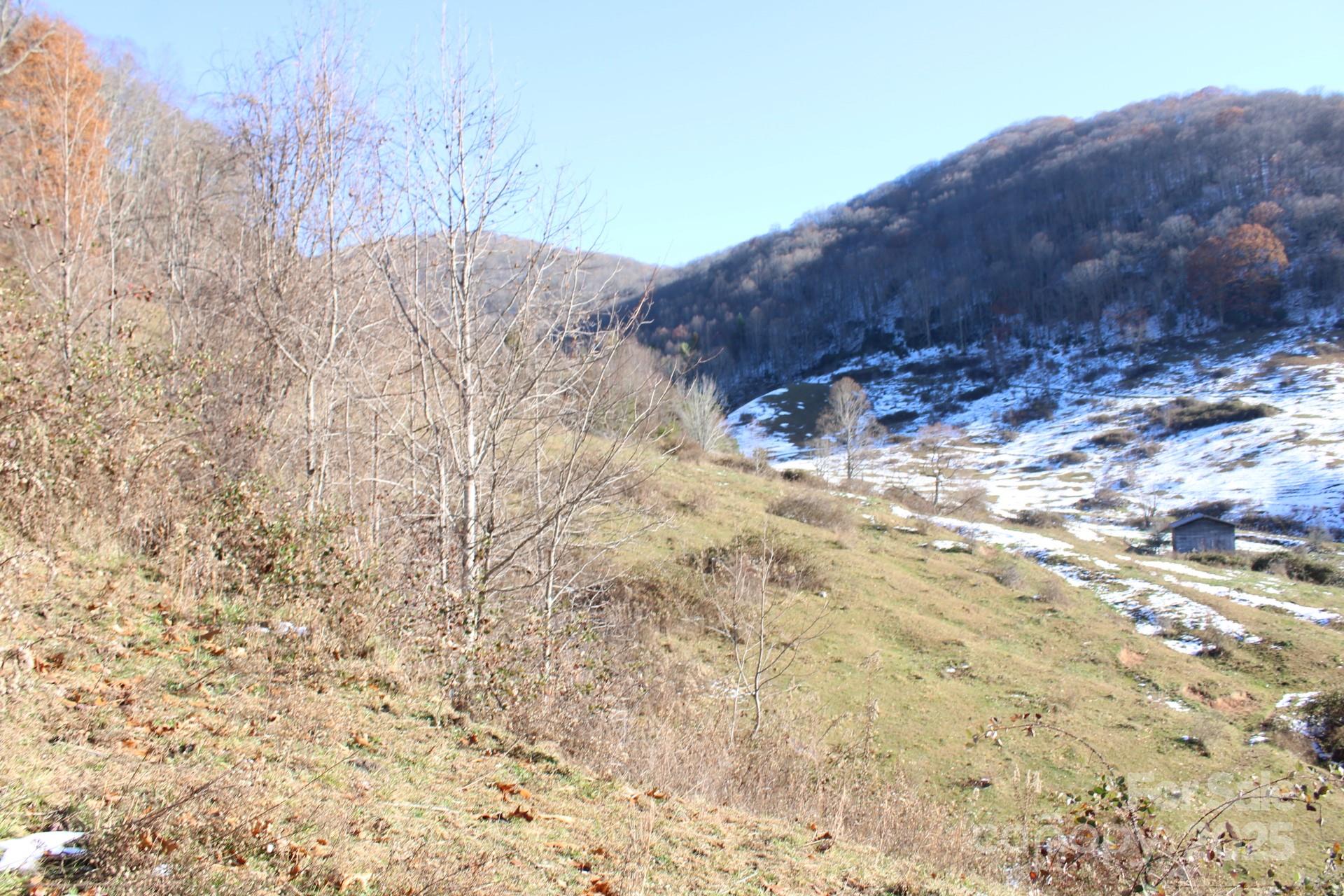 Hidden Valley - Land