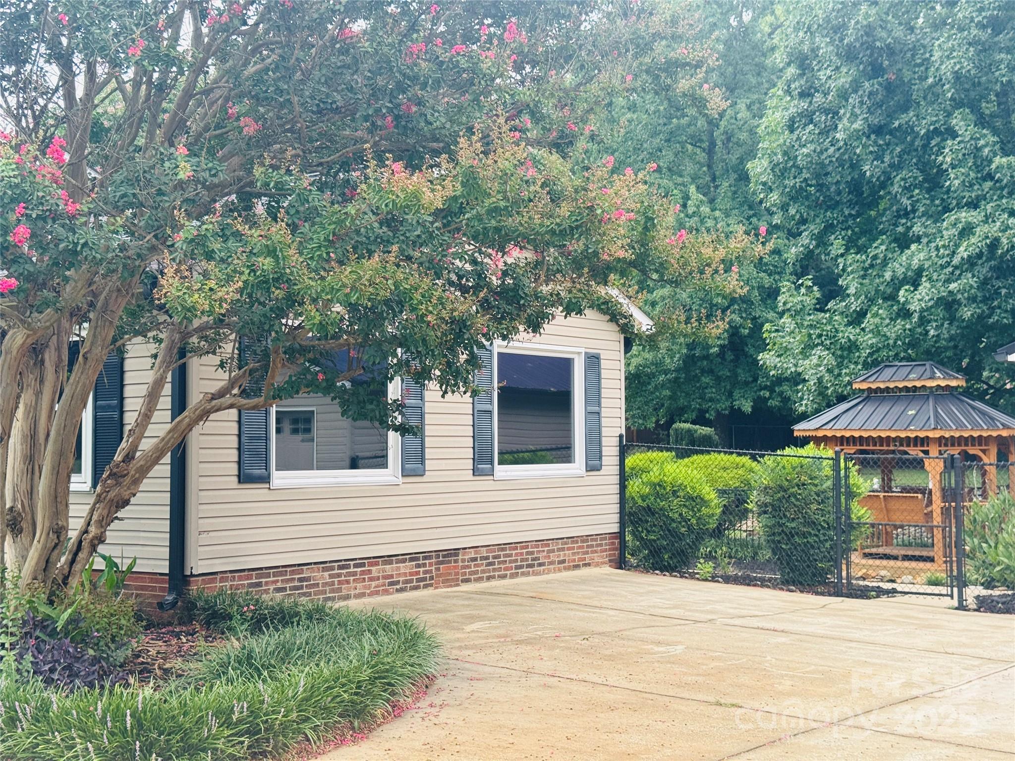2225 Barger Road