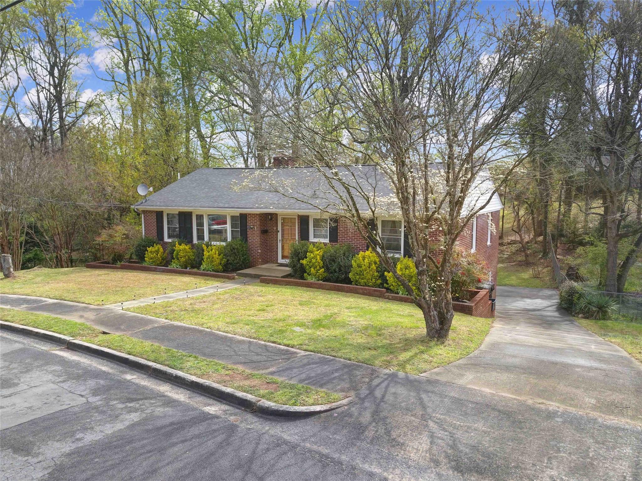 Colonial Heights - Residential