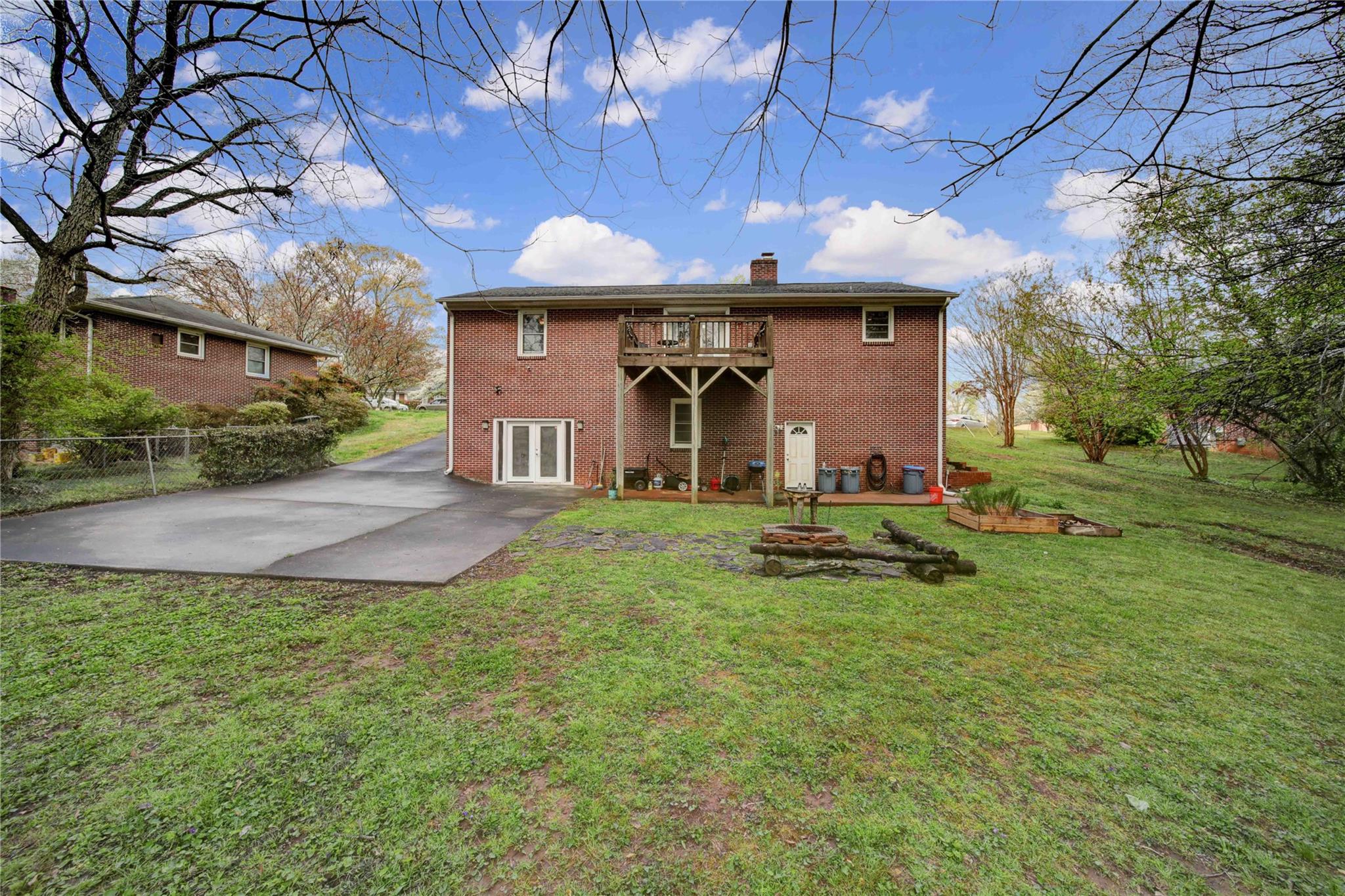 Colonial Heights - Residential