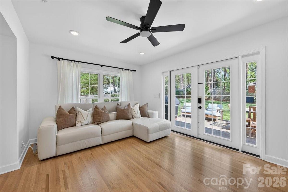 Beverly Woods - Residential