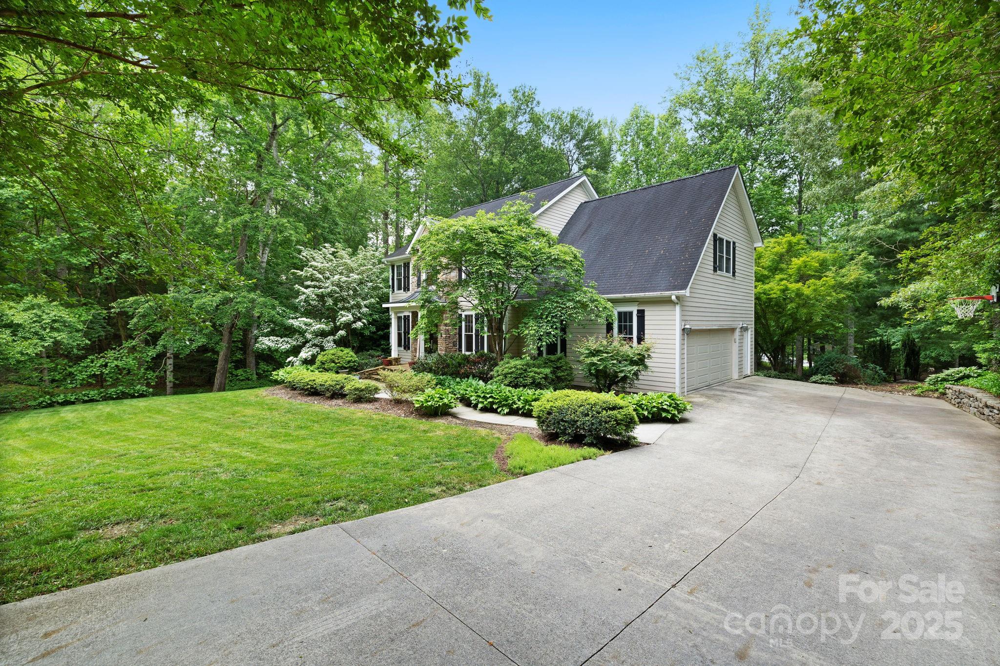 226 Duncan Estate Drive