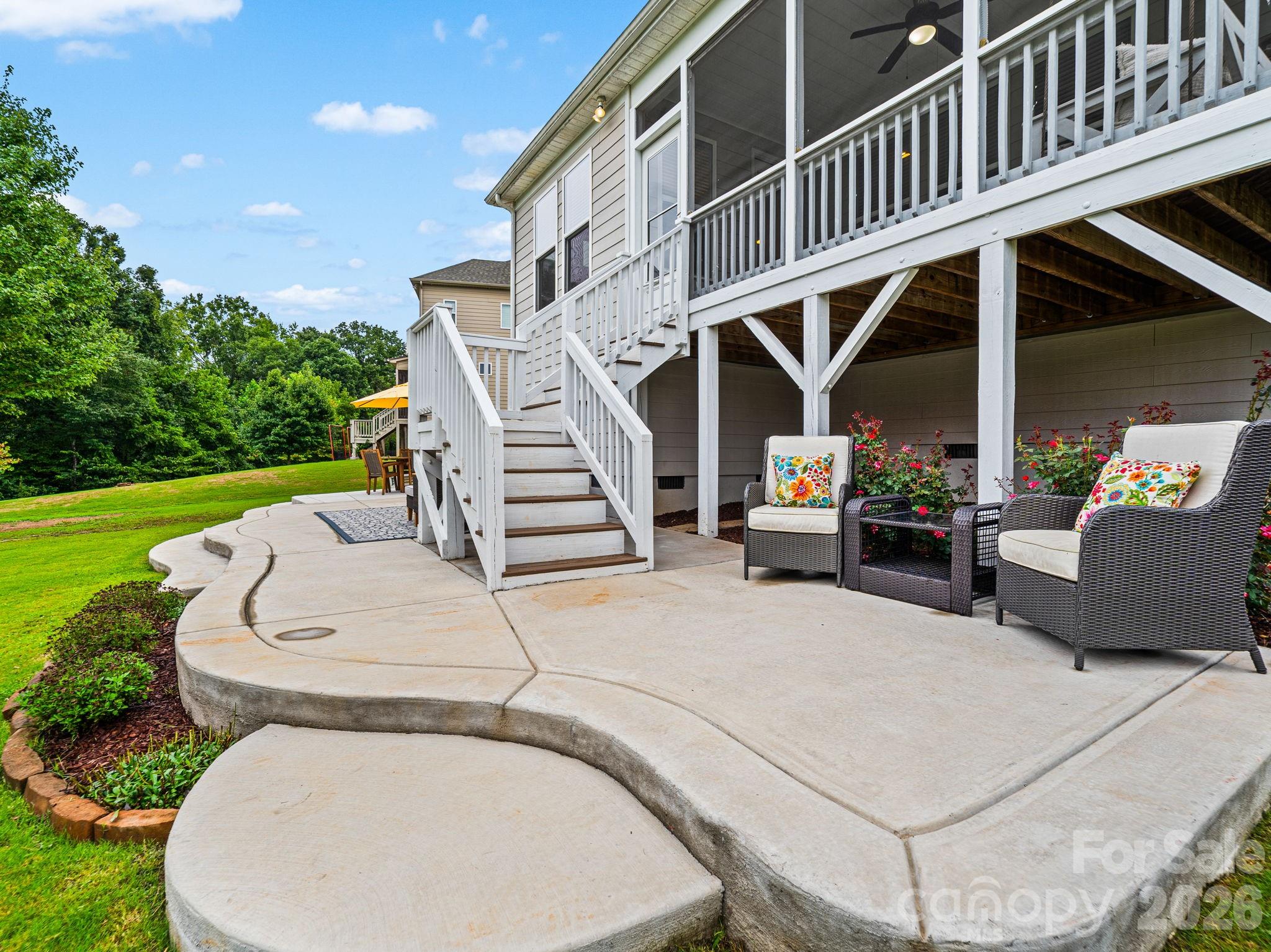 Cobblestone Manor - Residential