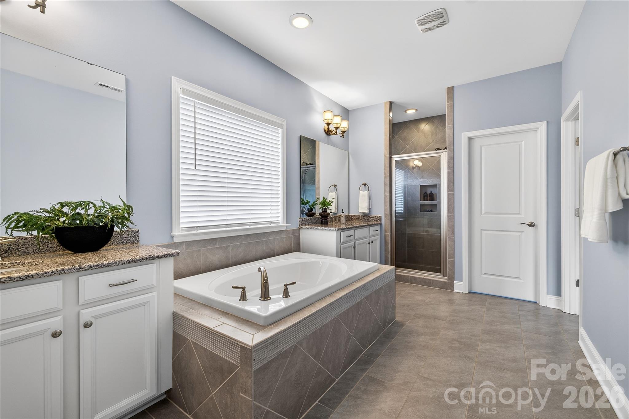 Cobblestone Manor - Residential