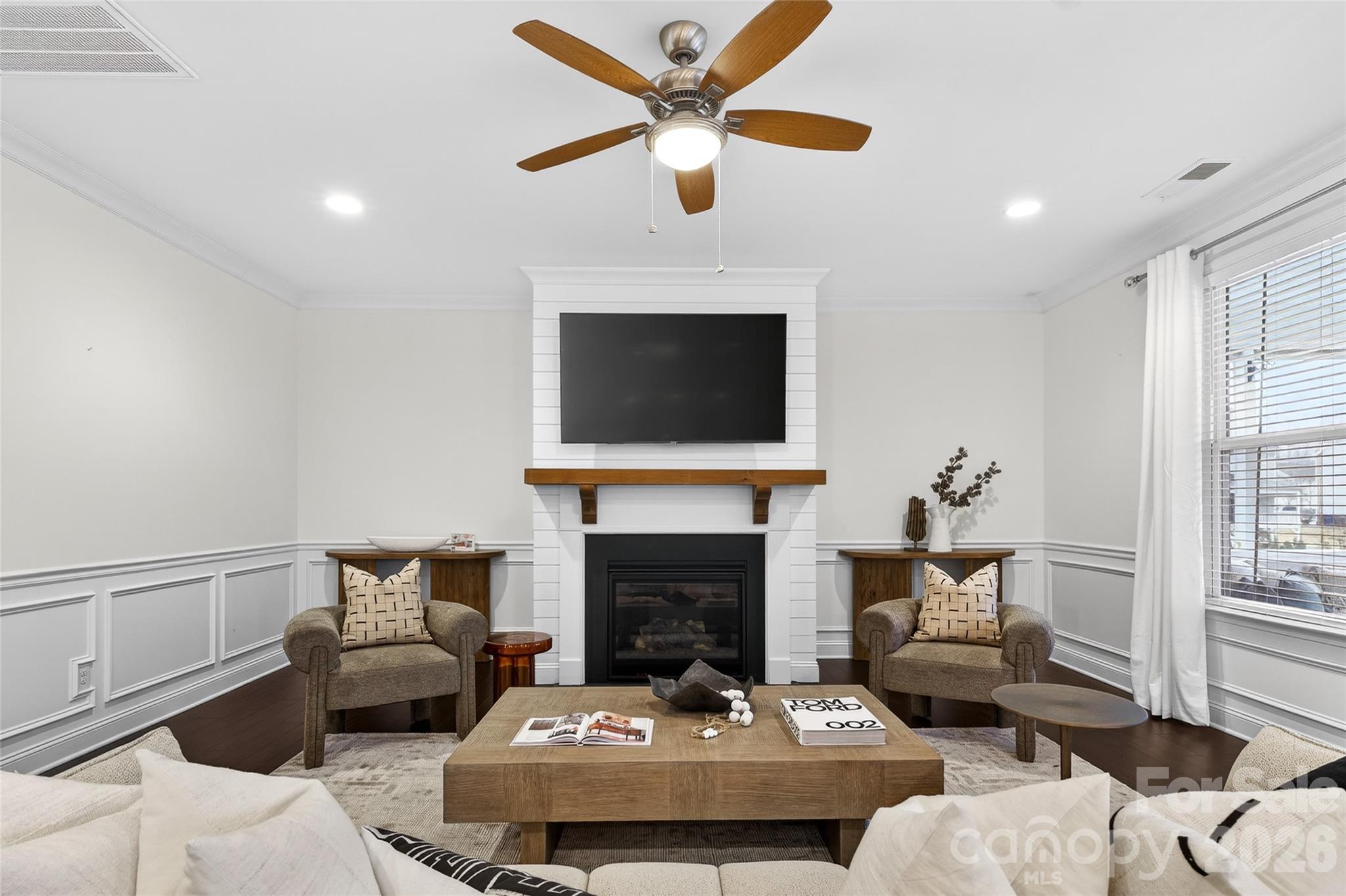 Cobblestone Manor - Residential