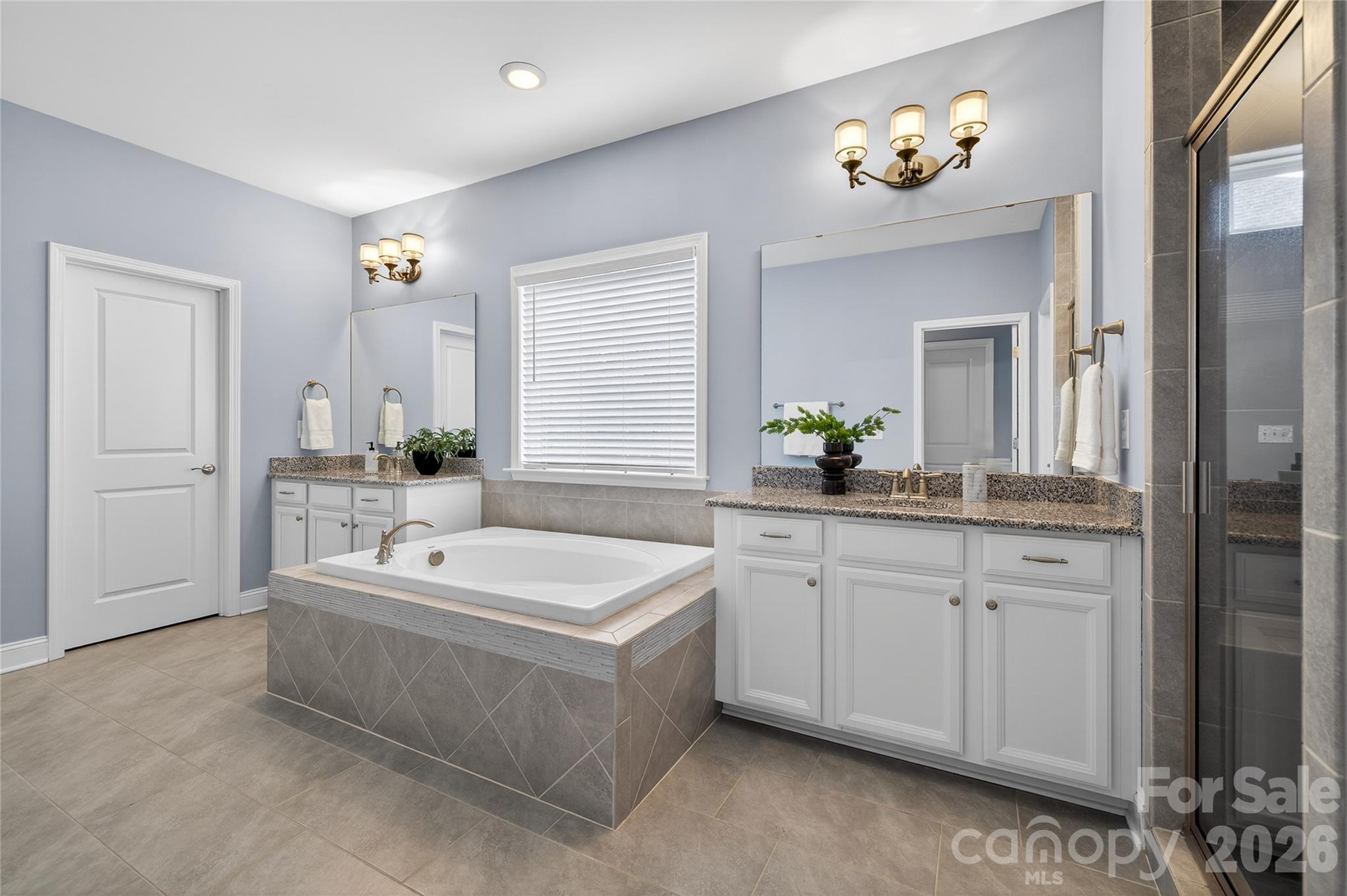 Cobblestone Manor - Residential