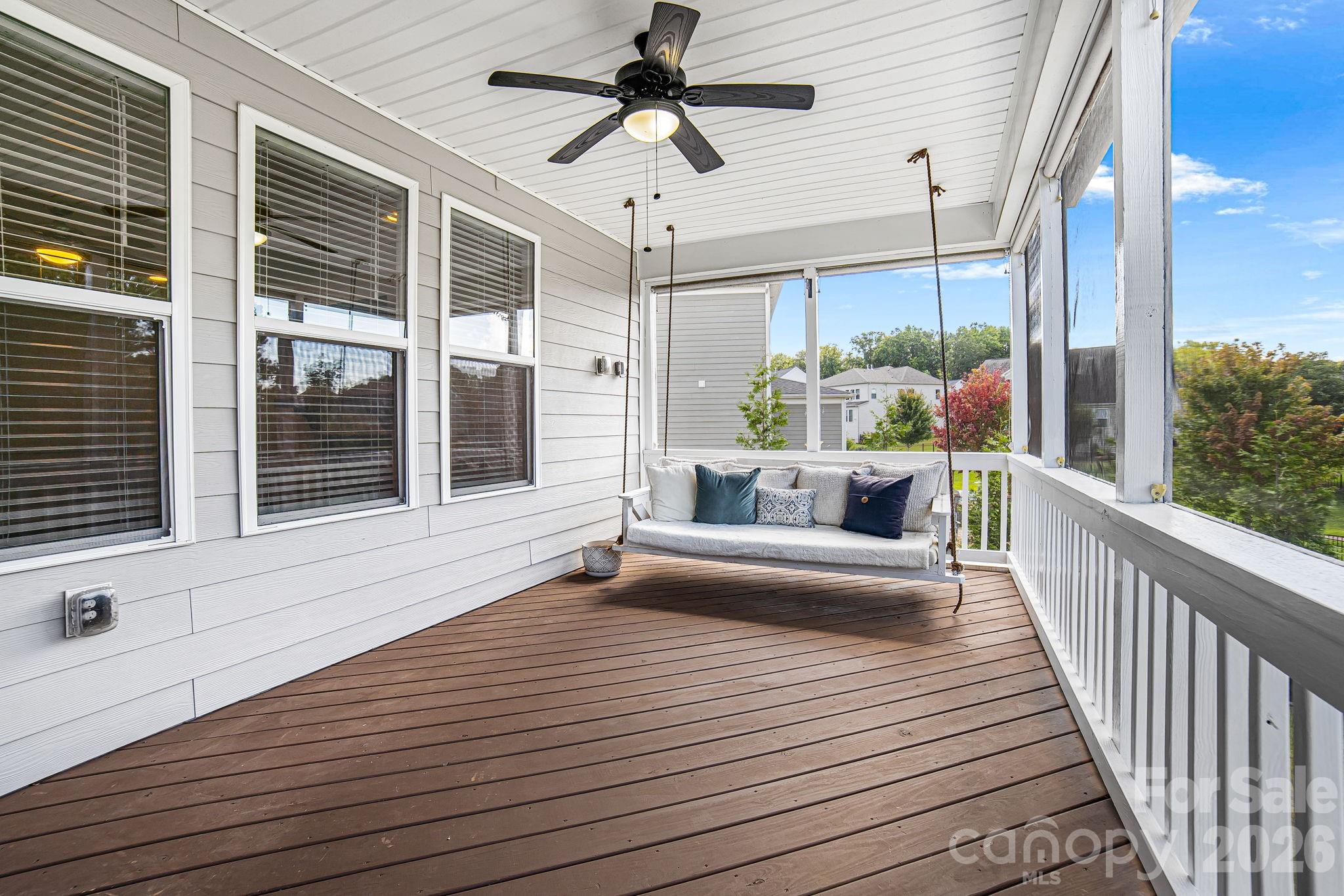 Cobblestone Manor - Residential