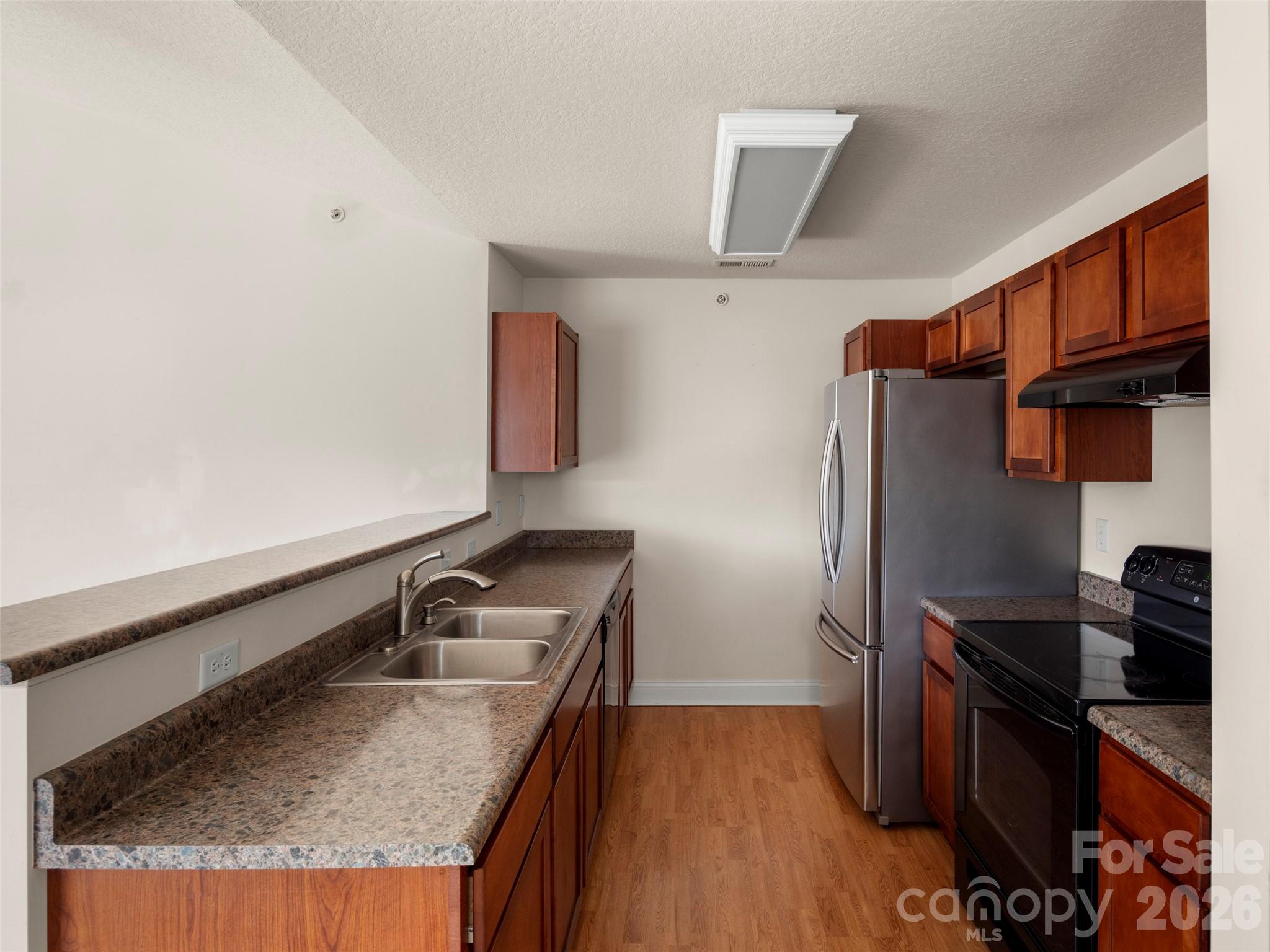 Fox Glen Condominium - Residential