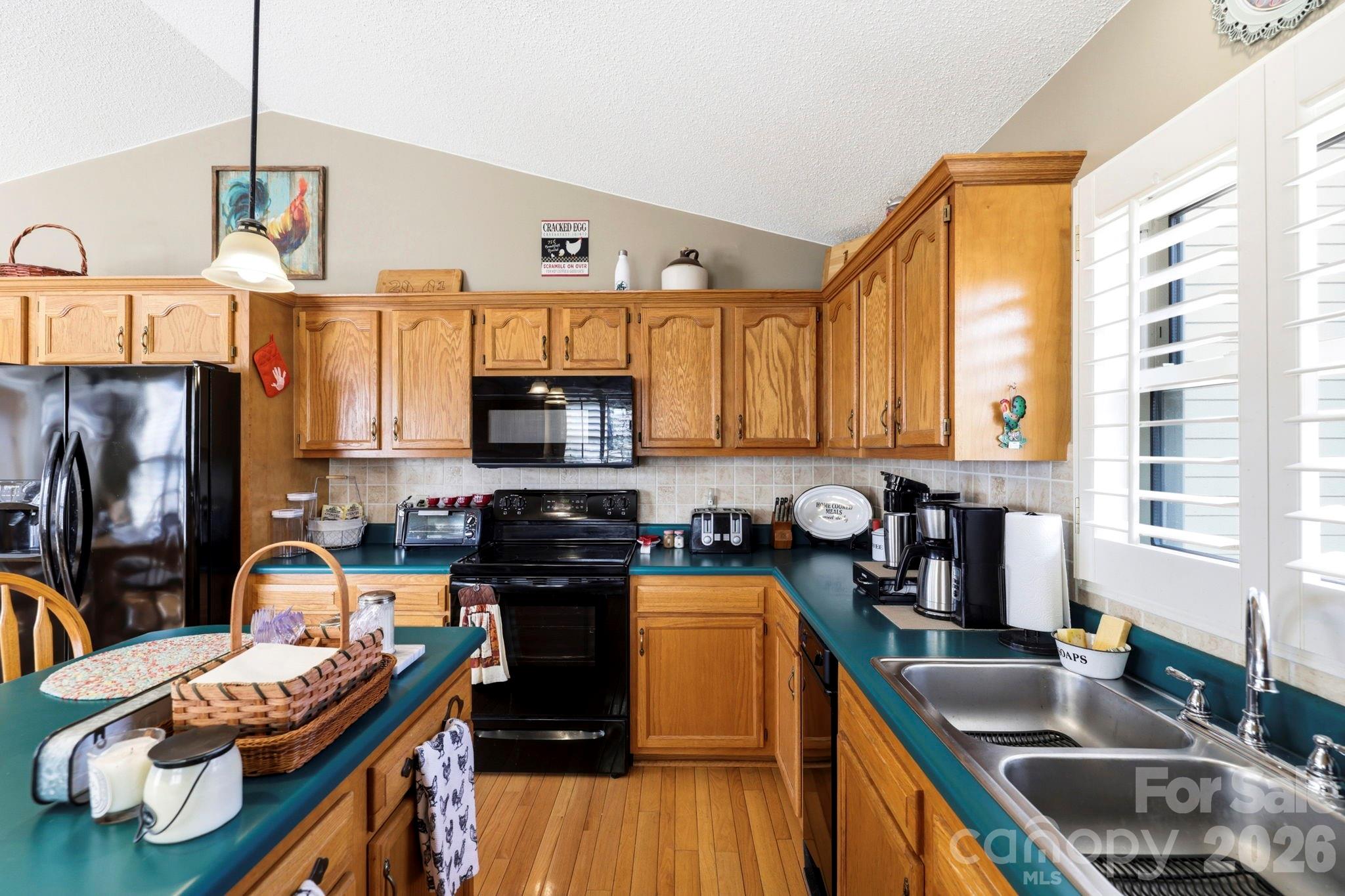 Round Mountain - Residential