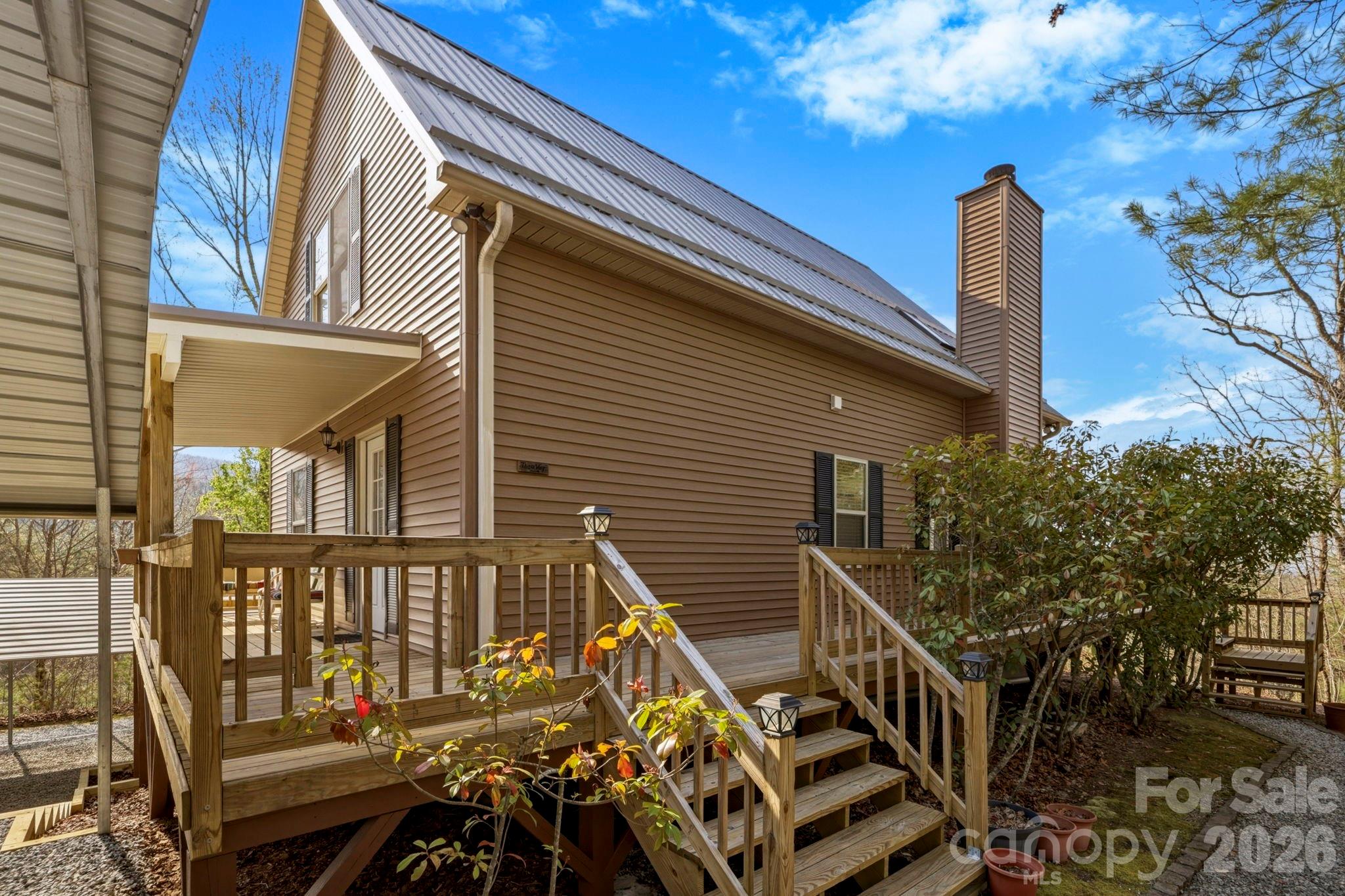 Round Mountain - Residential