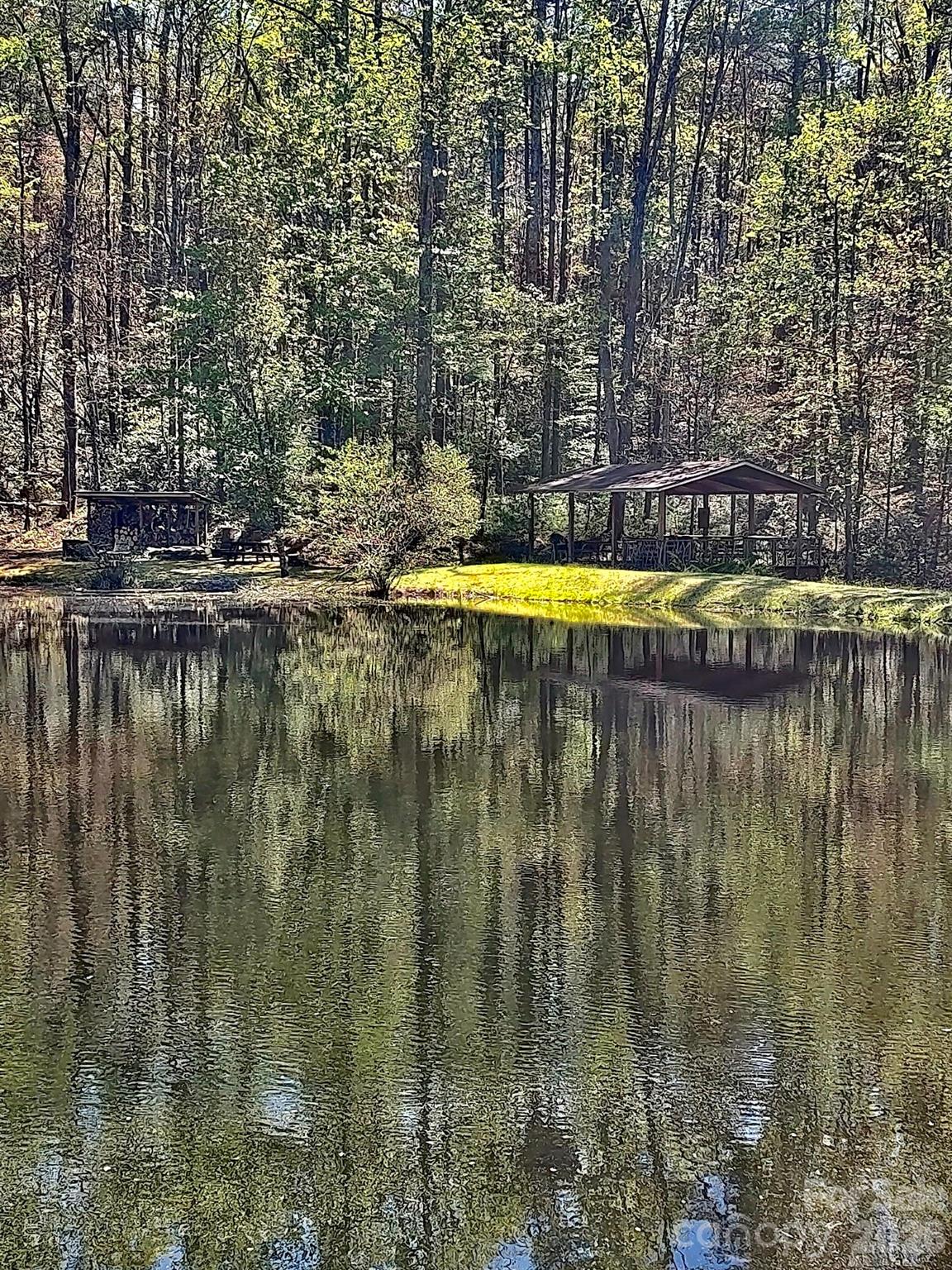 Round Mountain - Residential