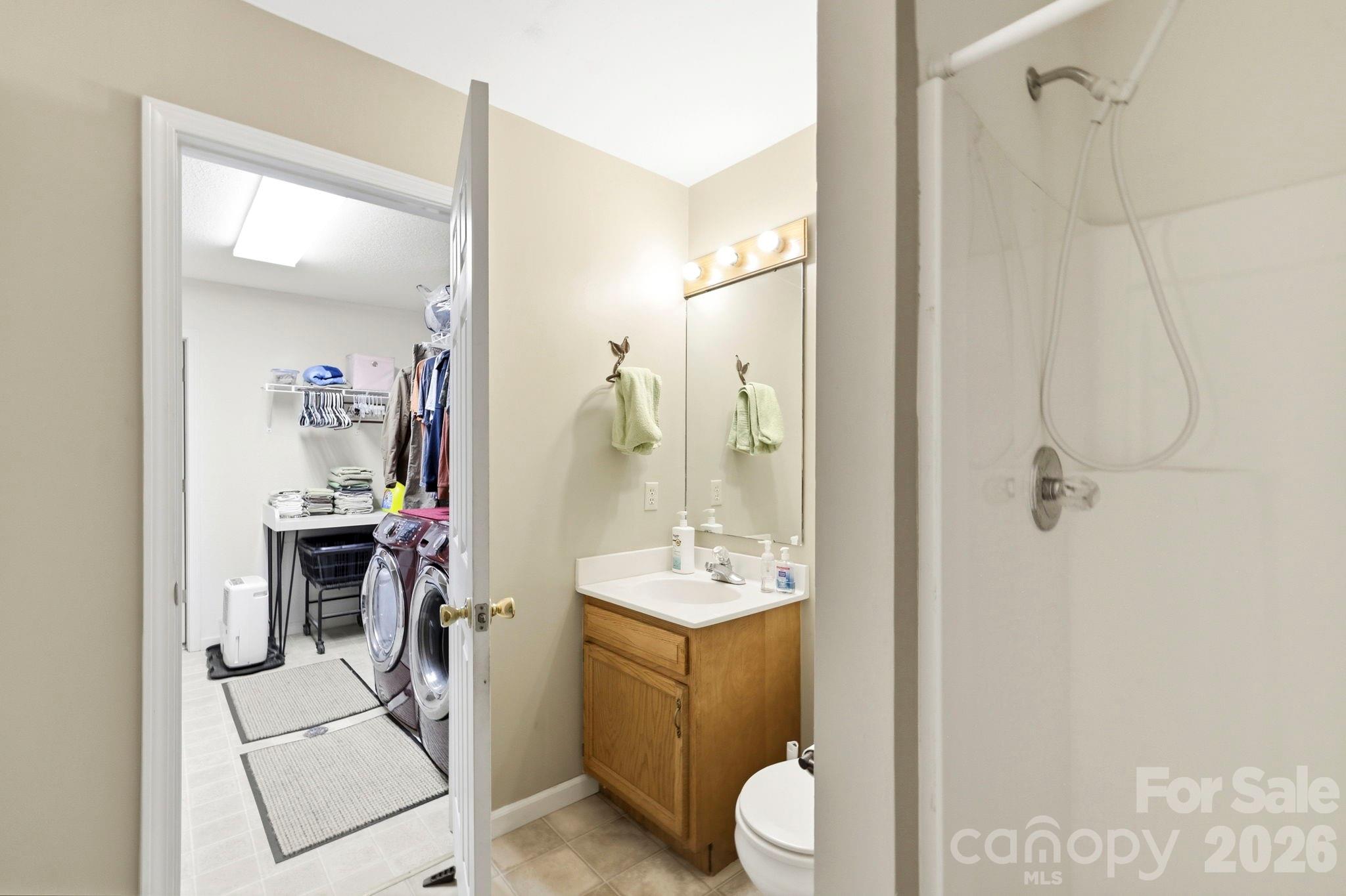 Round Mountain - Residential