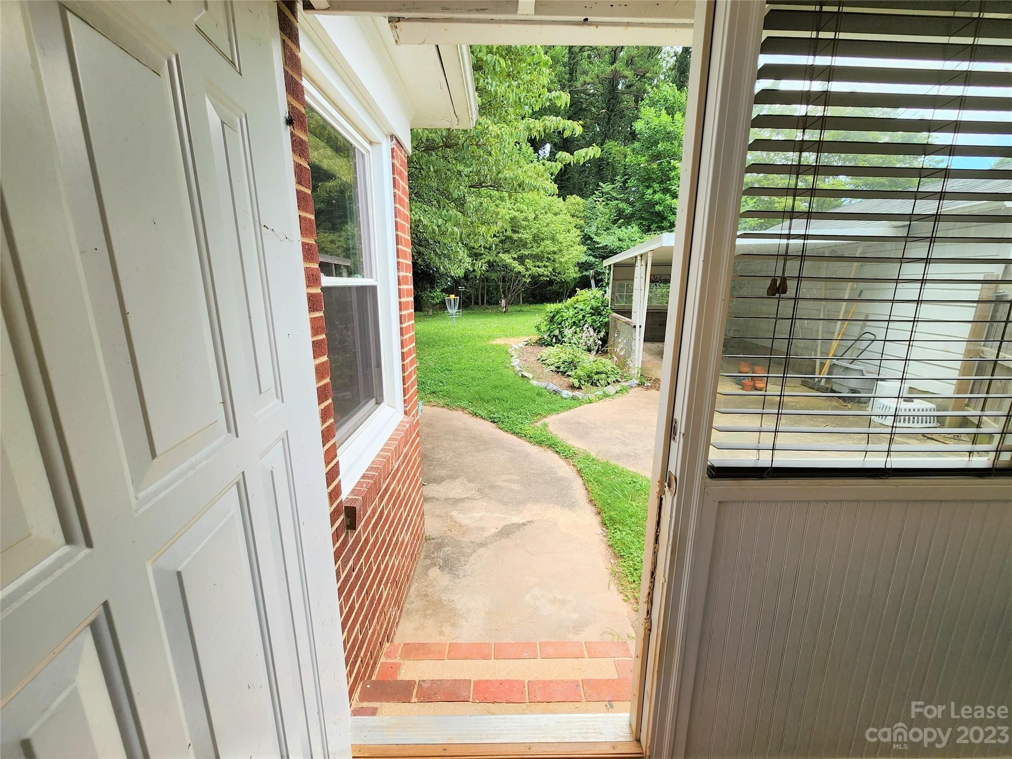 Merry Oaks - Residential Lease