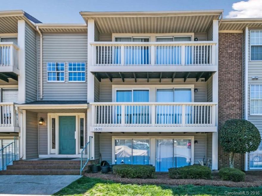 Can't miss investment opportunity! One level condo in walking distance to UNC-Charlotte! 3 spacious Bedrooms, 2 Full Baths. Nice open layout! Kitchen with breakfast bar and pantry. Great balcony to enjoy the outdoors. Perfect location with shopping, dining & UNCC all right around the corner. Make it yours today!