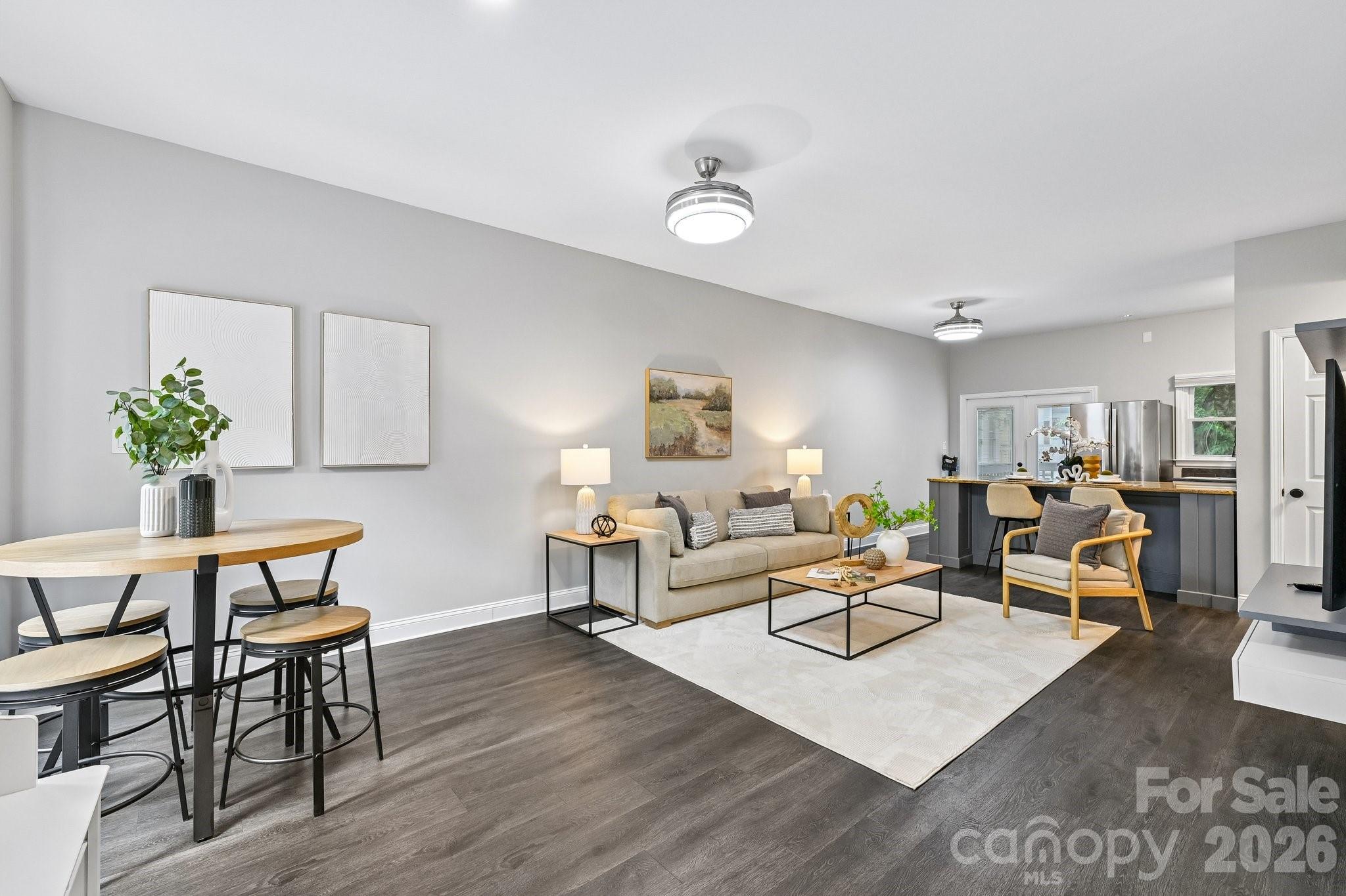 316 W 10th Street