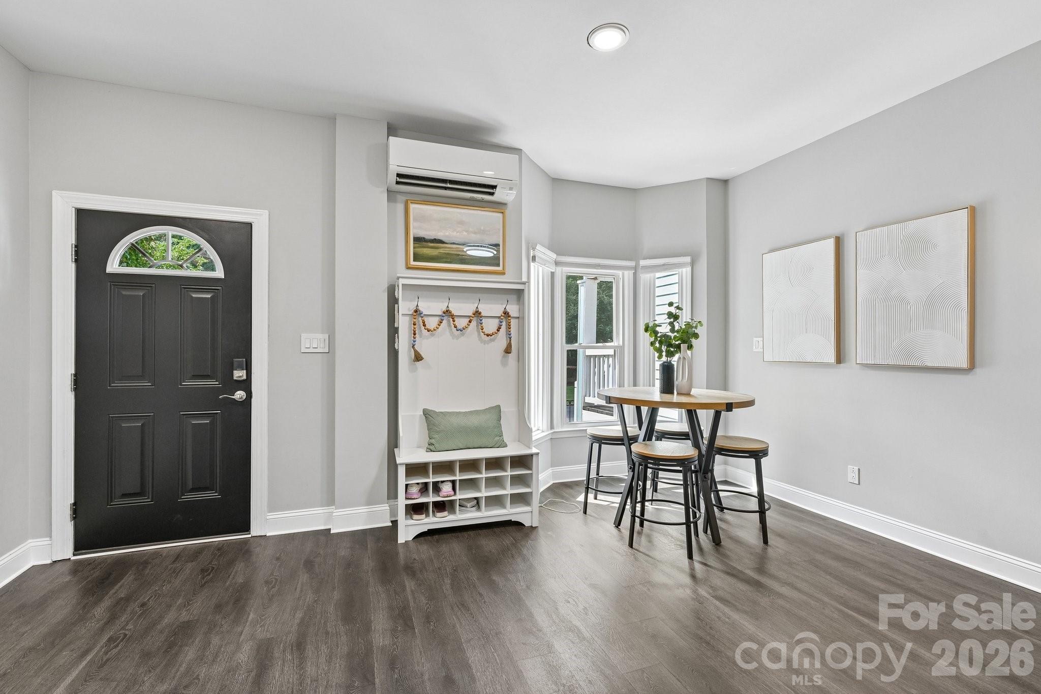 316 W 10th Street