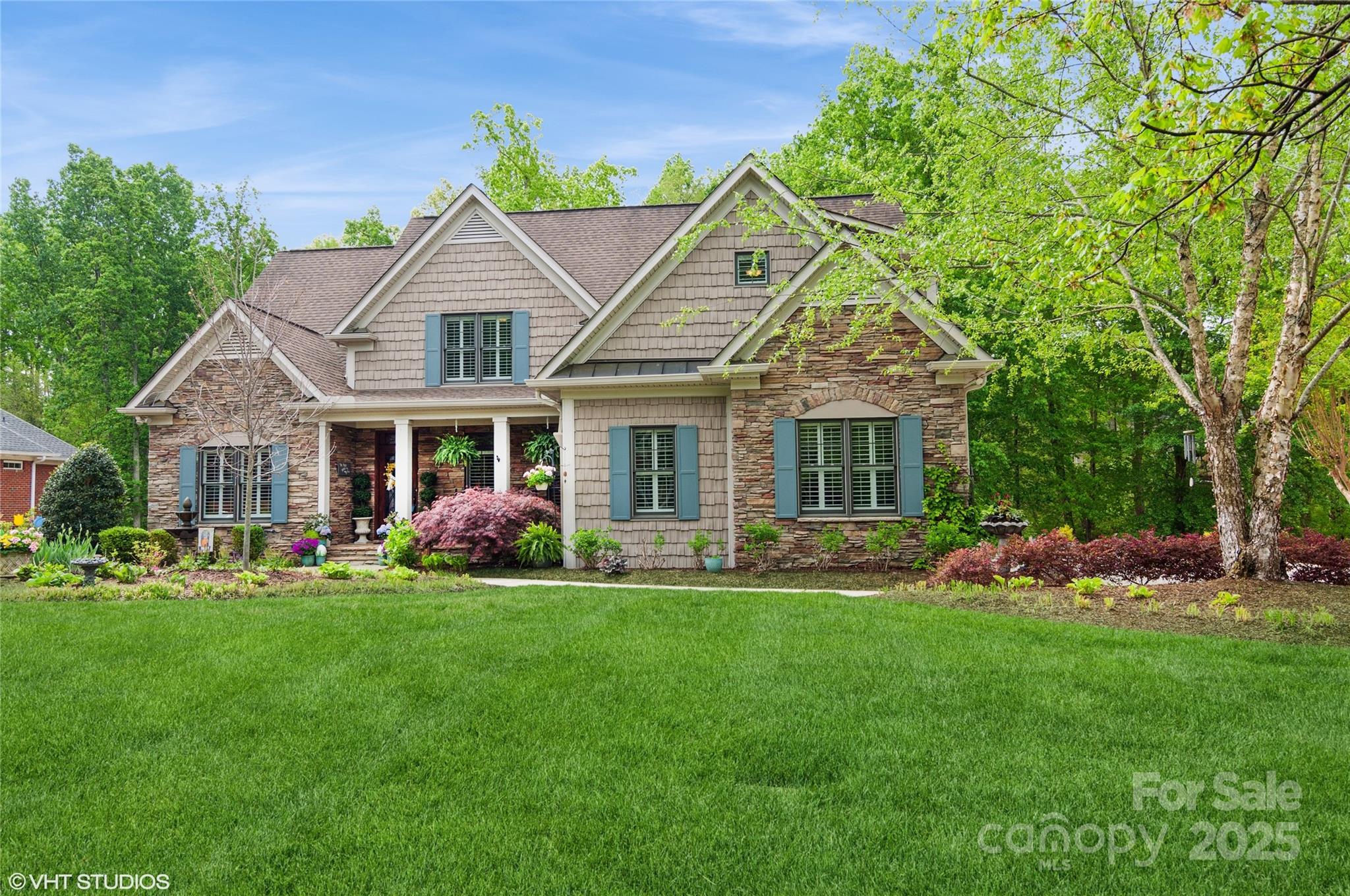 1813 Wedowee Court