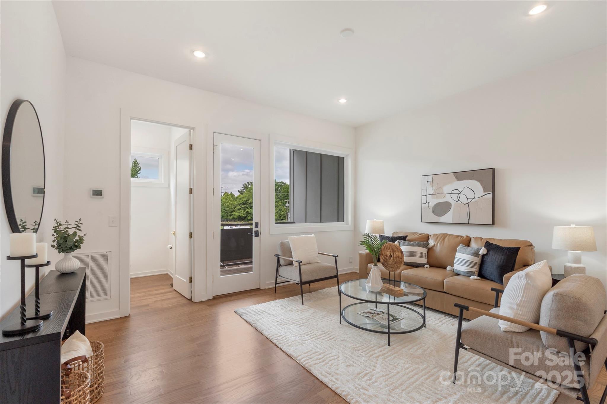 2653 Shenandoah Avenue