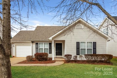 Photo of 3615 Joel Turner Drive, Charlotte, NC 28216 (MLS # 4317289)