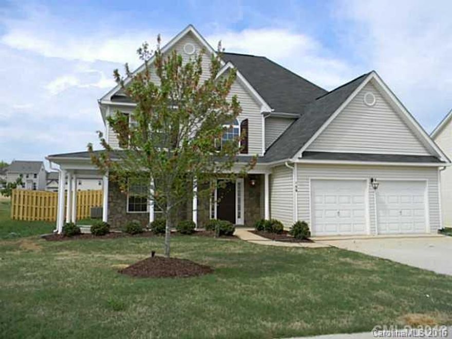 4 bedroom 2 1/2 bath in great condition.   Fresh paint, upgraded light and plumbing fixtures. Stainless appliances and 42 inch cabinets. Grand two story entrance as you walk in.  Step down family room with open kitchen area. Master bedroom is huge with sitting room , wonderful master bath.  Nice large secondary bedrooms. Laundry room downstairs just off two car garage.  Fenced backyard. Washer/Dryer. Options avail for landscaping. Dogs considered on a case by case basis w pet fee no cats.