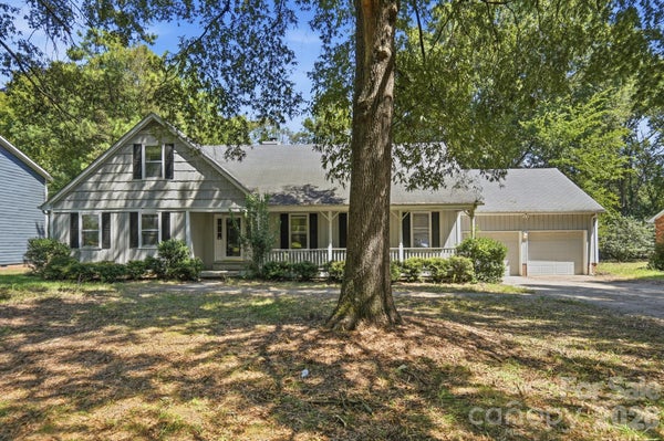 3321 CHILHAM PL, CHARLOTTE, NC 28226 - Image 1646e04db4cc5652c286b8df2a68b2e2/288777606
