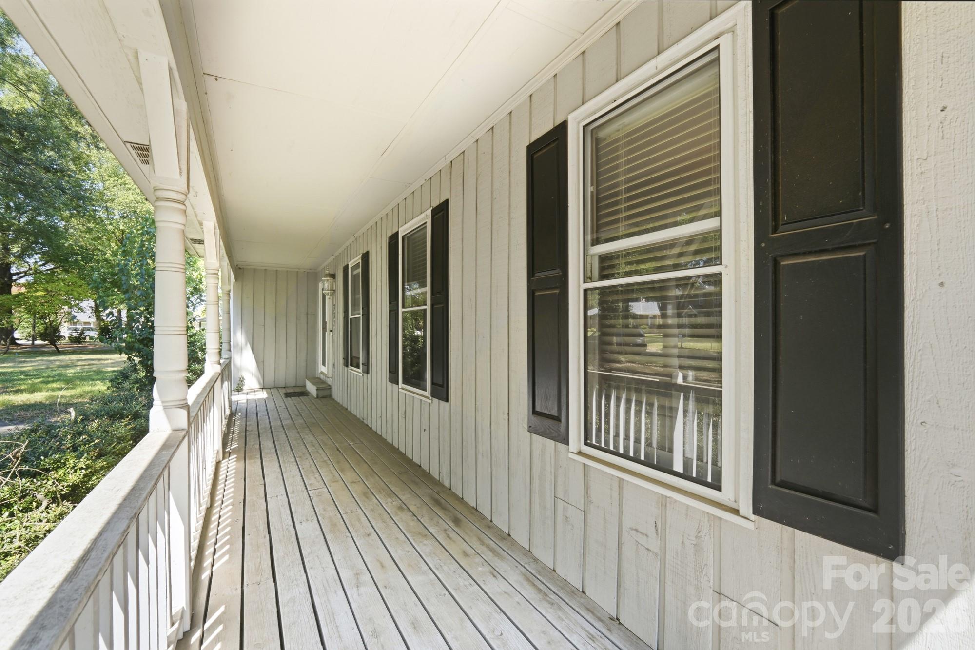 3321 Chilham Place