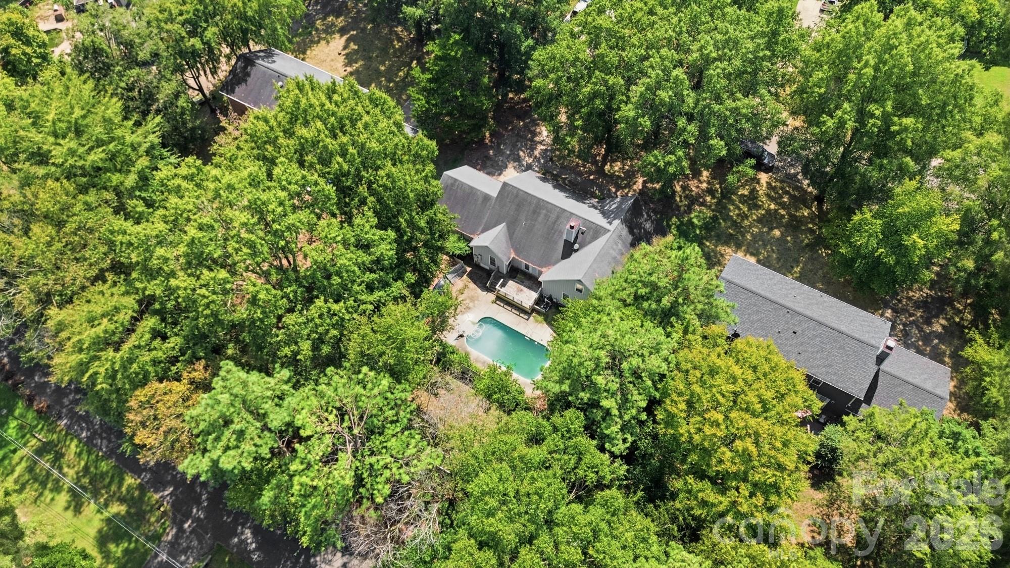 3321 Chilham Place