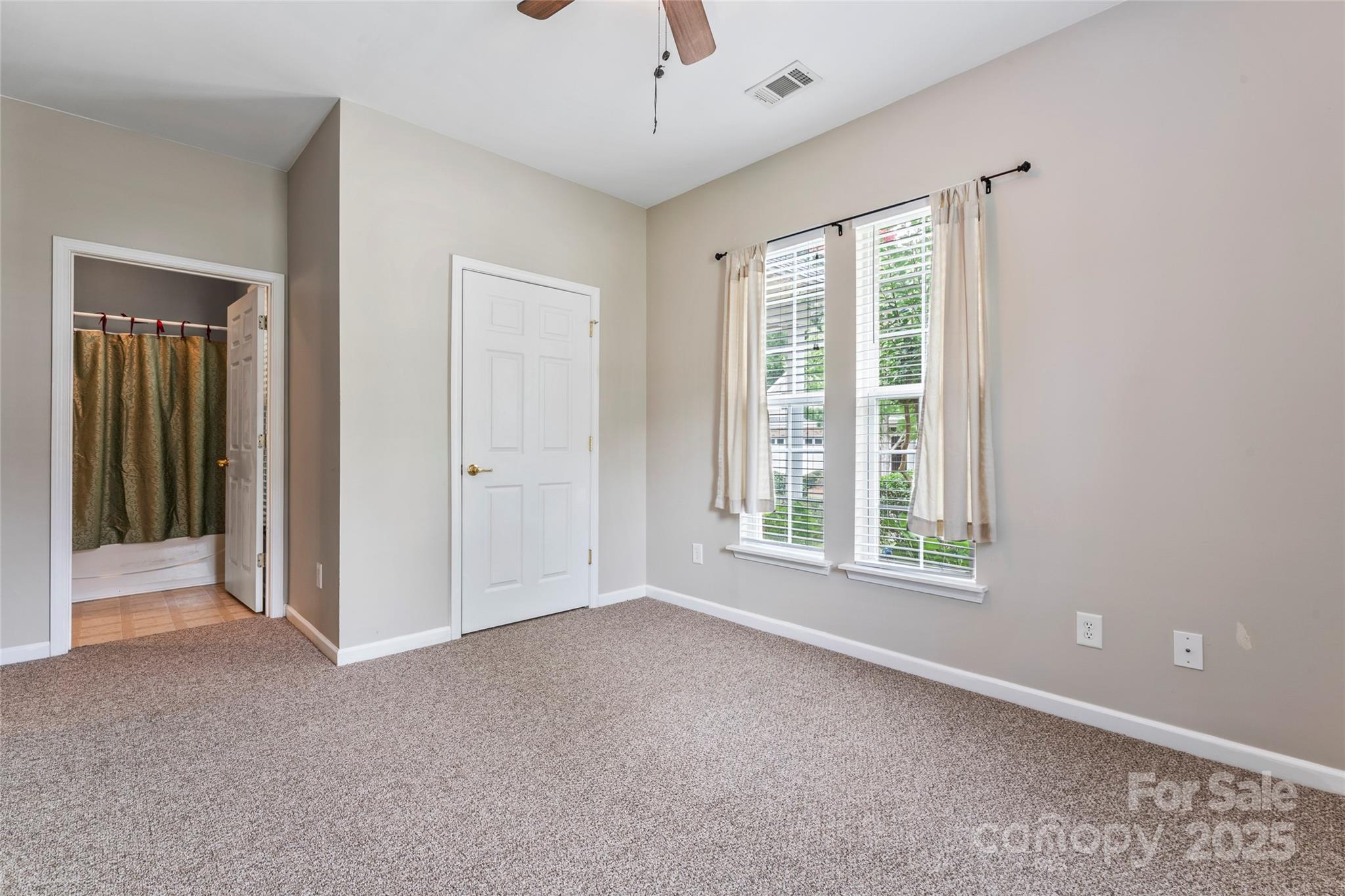 The Traditions at Lawyers Glen - Residential