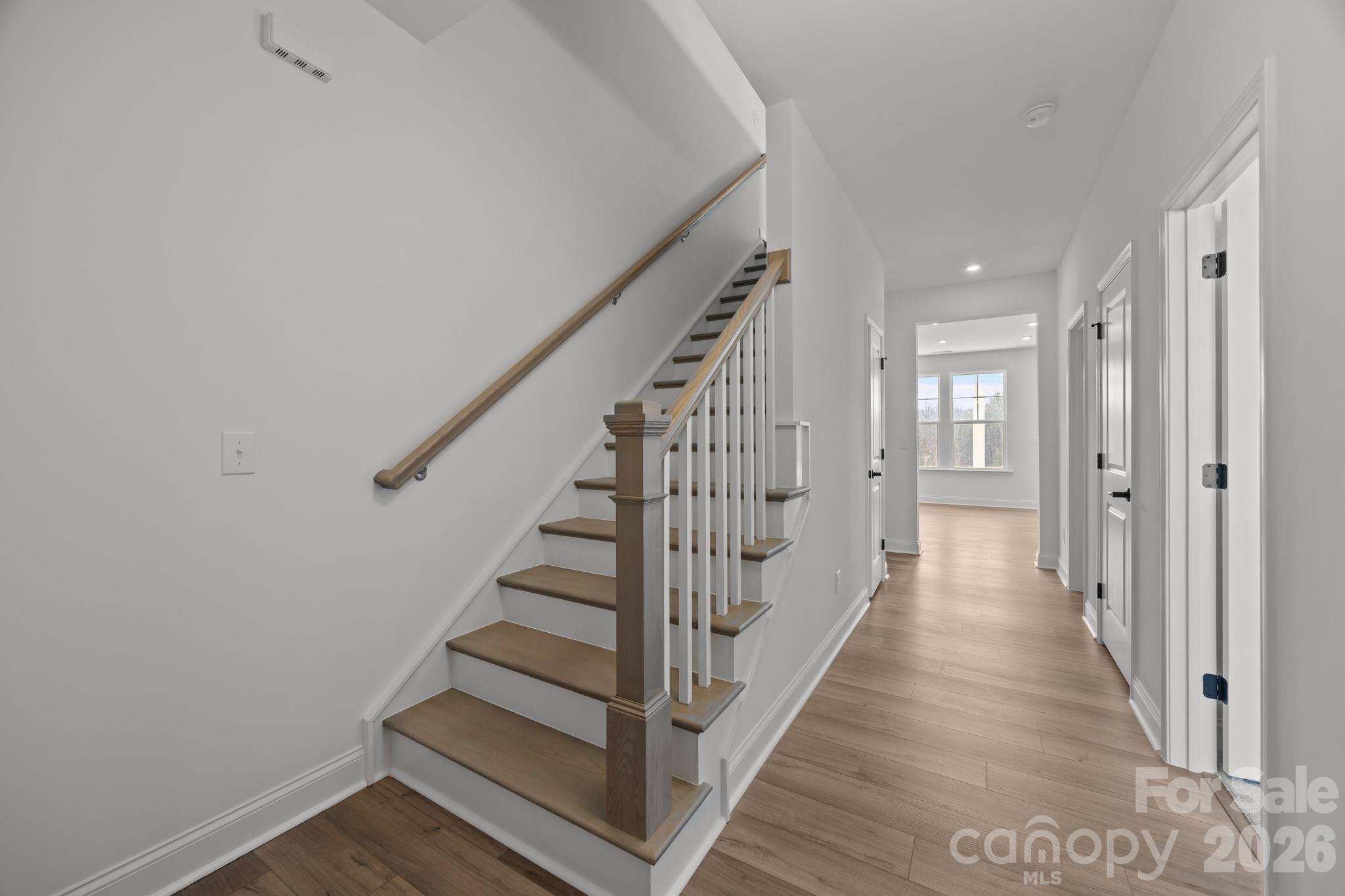 Lakeside Glen - Residential