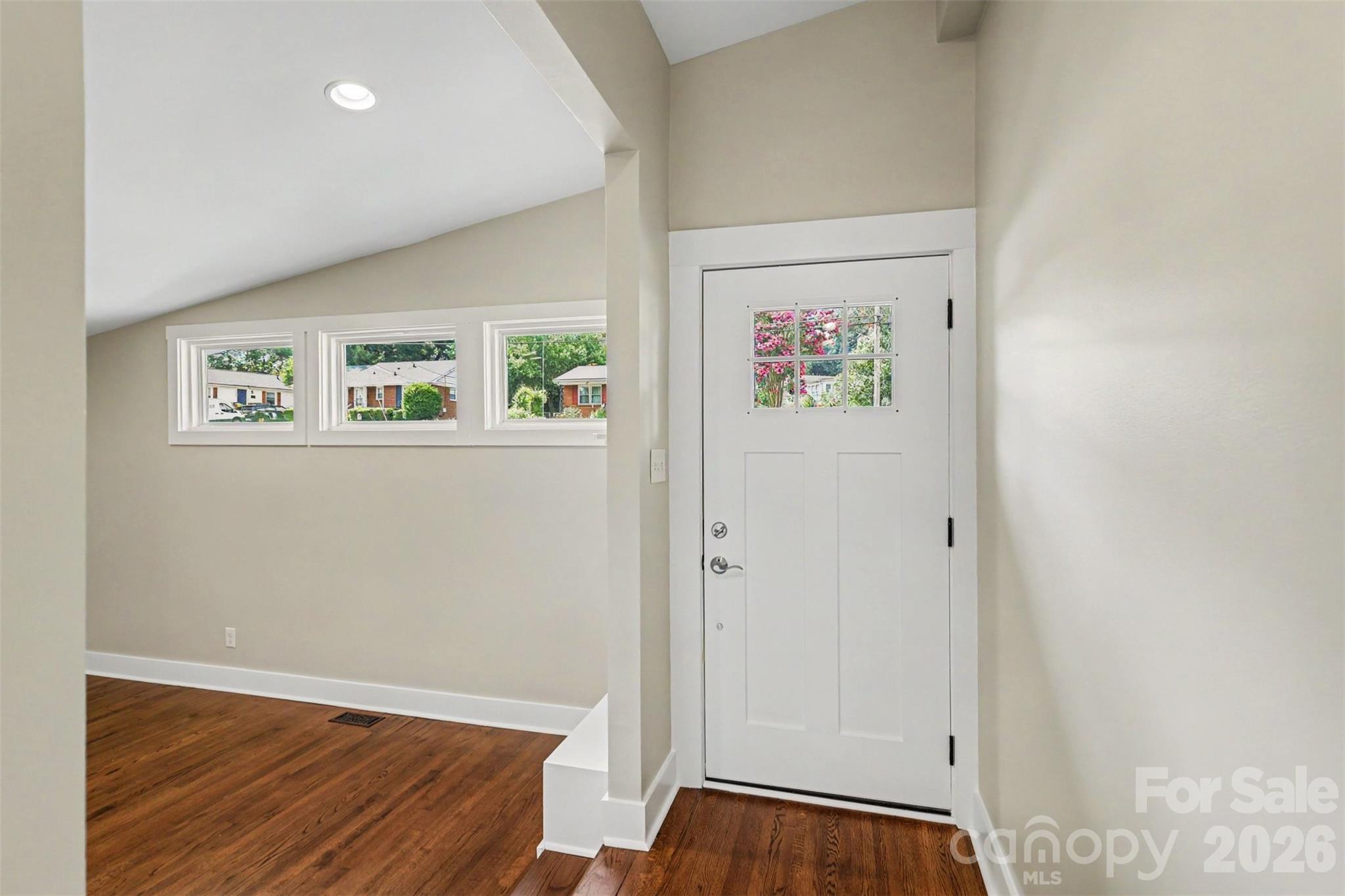 1338 Edgewater Drive