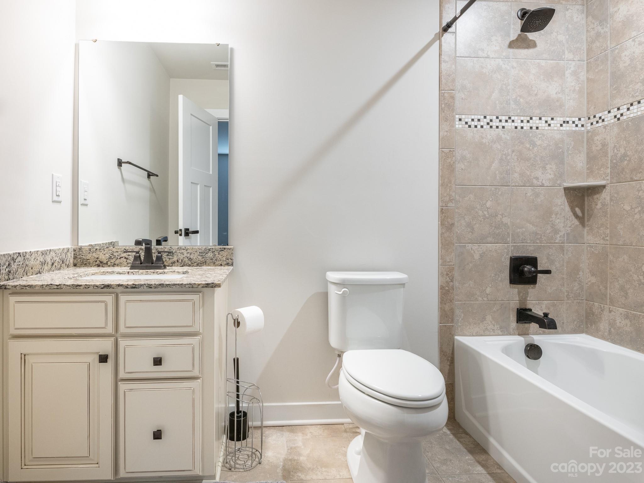 Holcomb Woods - Residential